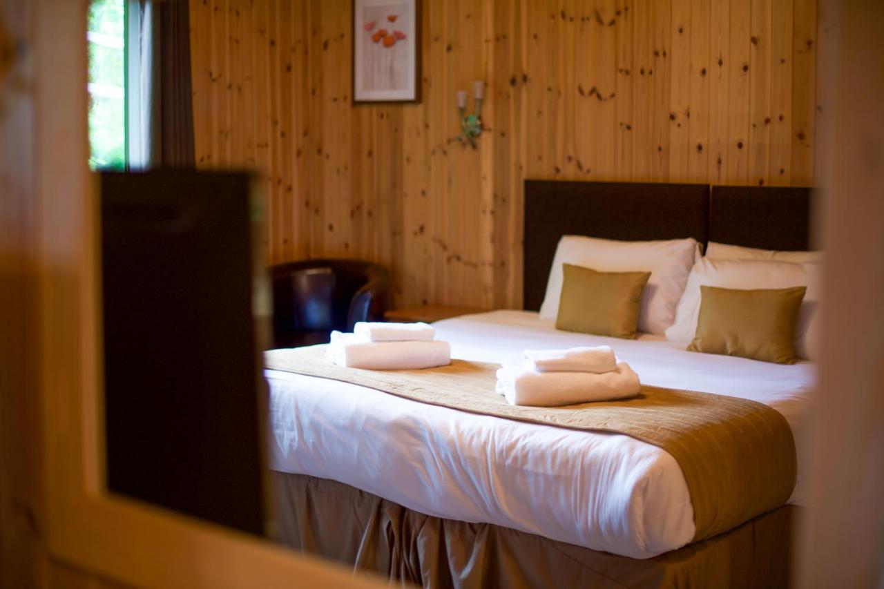 Loch Ness Drumnadrochit Hotel エクステリア 写真